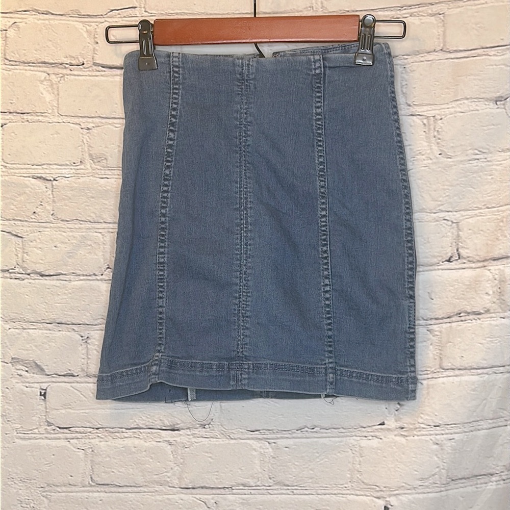 Free People Straight Blue Jean Skirt Excellent Condition Size Small
